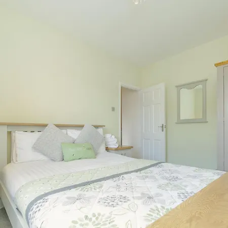 Roseberry House 펜션 *